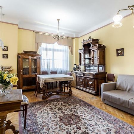 George Apartment Lviv Ngoại thất bức ảnh