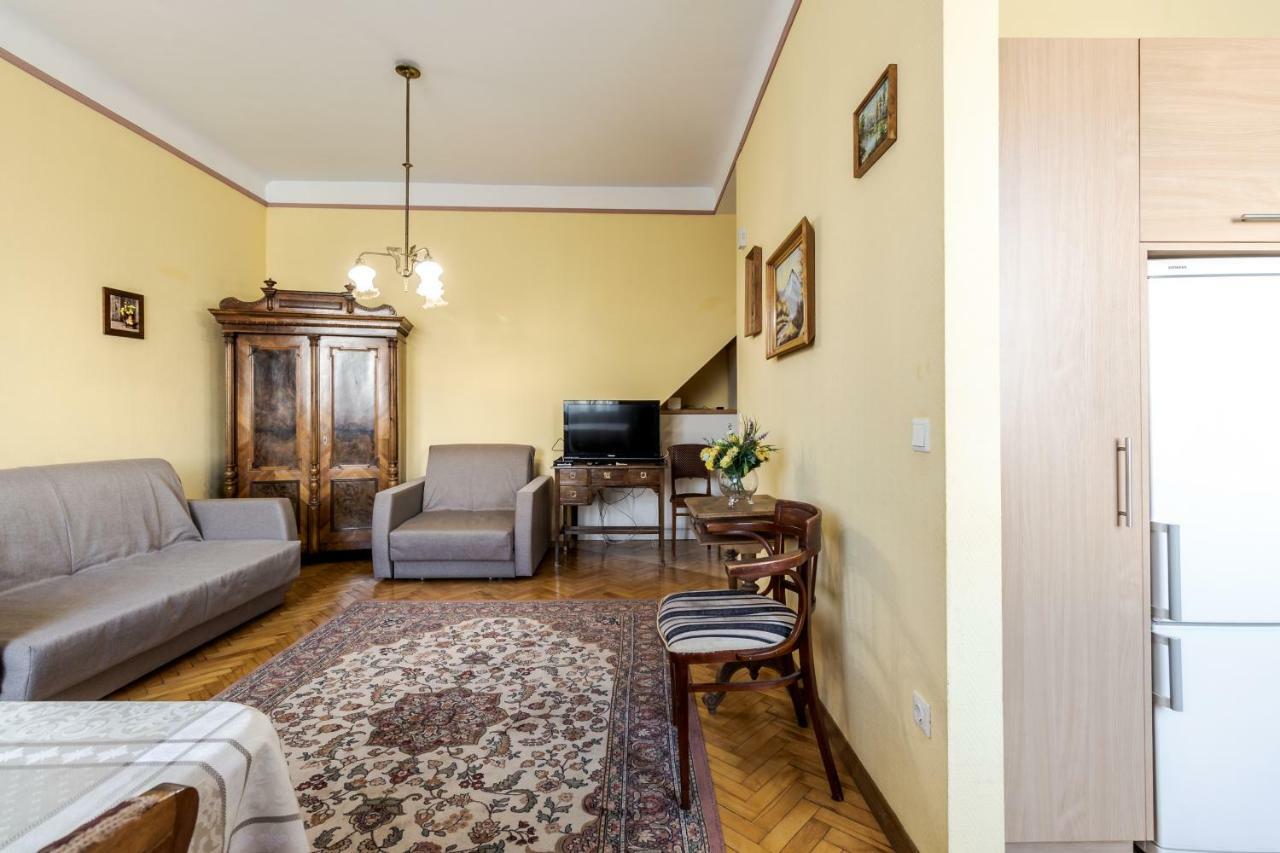 George Apartment Lviv Ngoại thất bức ảnh