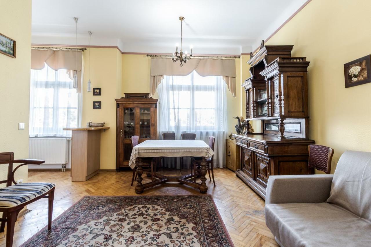 George Apartment Lviv Ngoại thất bức ảnh