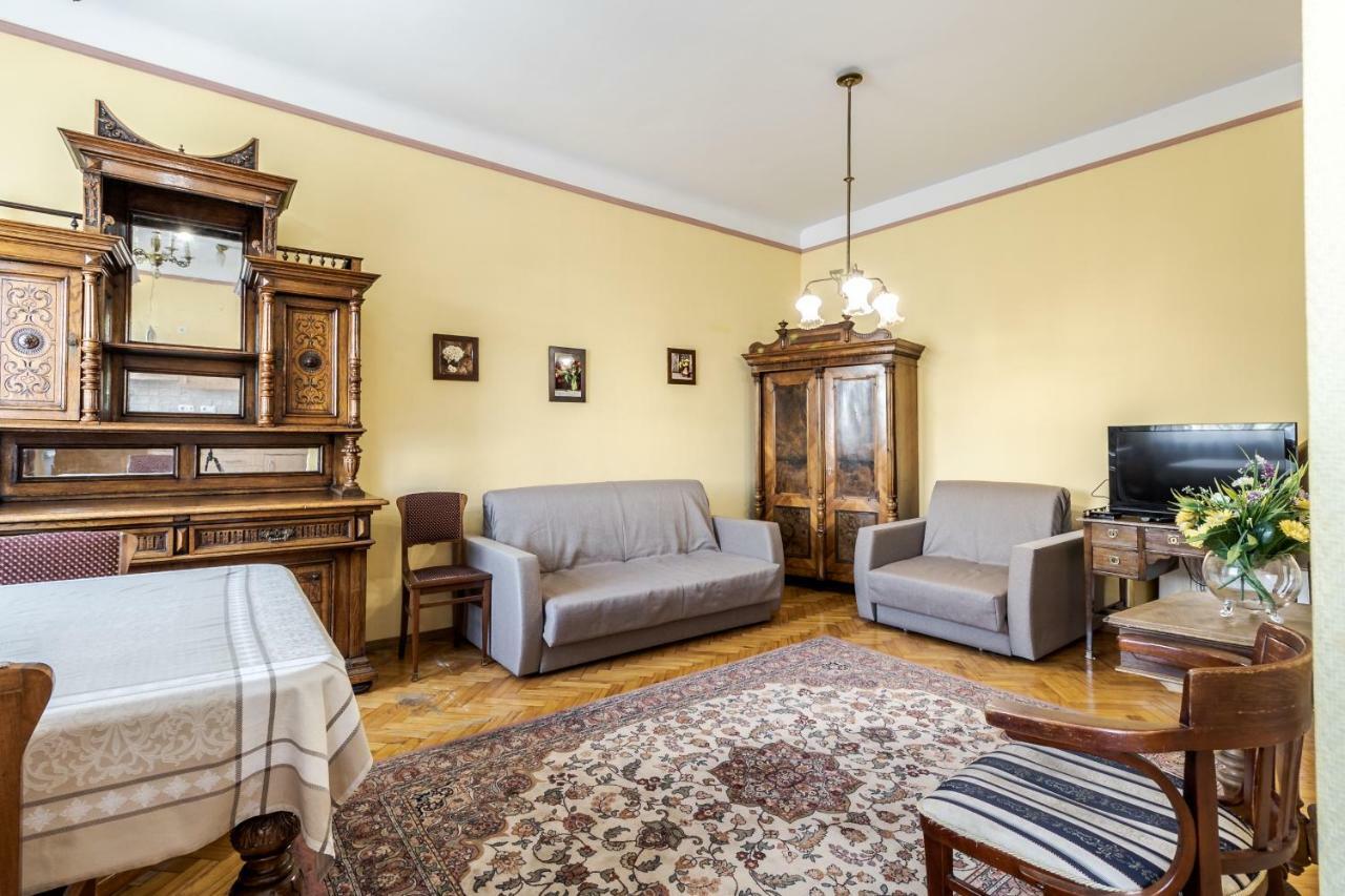 George Apartment Lviv Ngoại thất bức ảnh