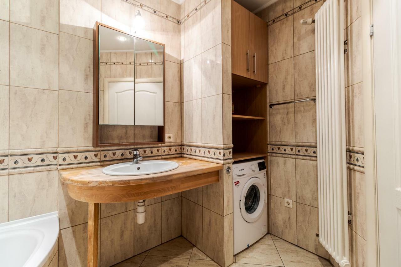 George Apartment Lviv Ngoại thất bức ảnh
