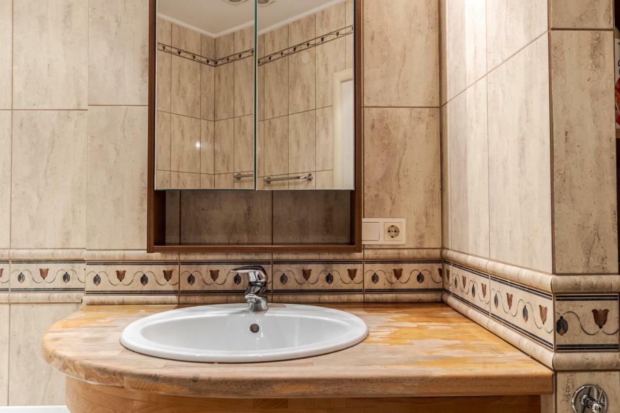 George Apartment Lviv Ngoại thất bức ảnh