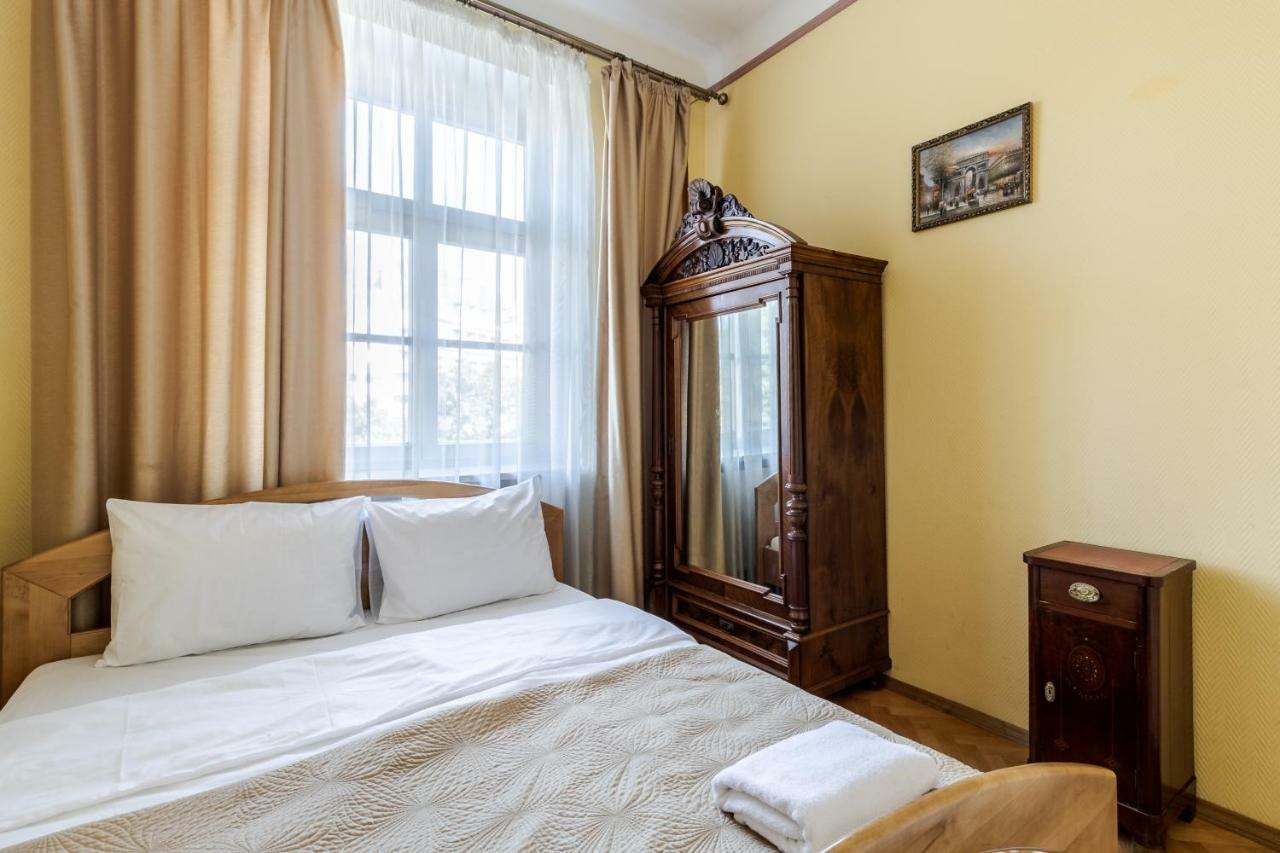 George Apartment Lviv Ngoại thất bức ảnh